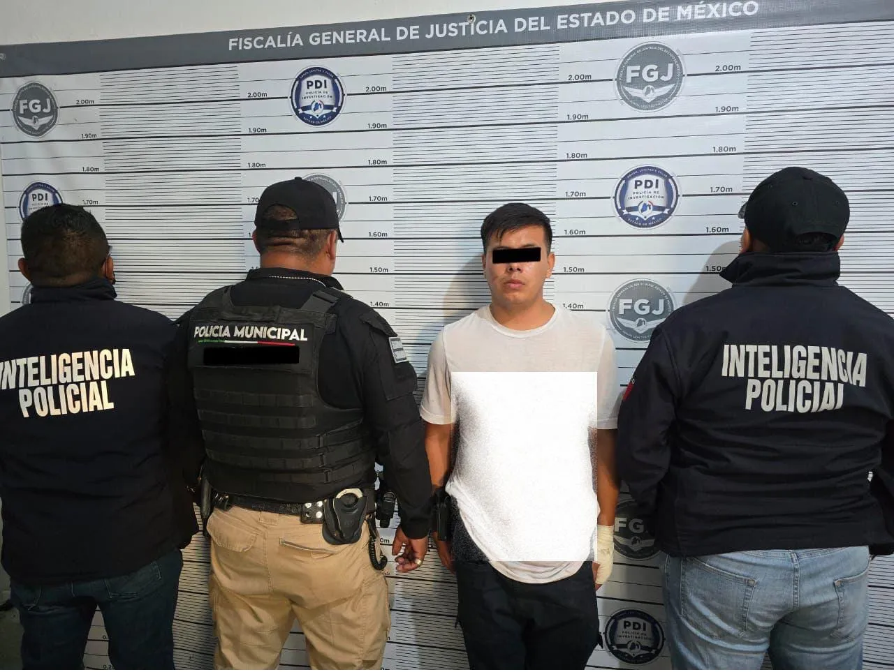 Detienen a policía municipal por presunto feminicidio de su novia en Chimalhuacán