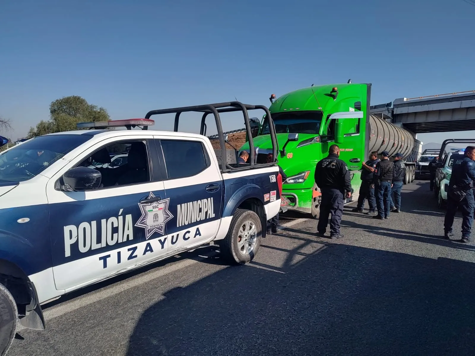 Persecución en la México–Pachuca deja detenido y pipa recuperada