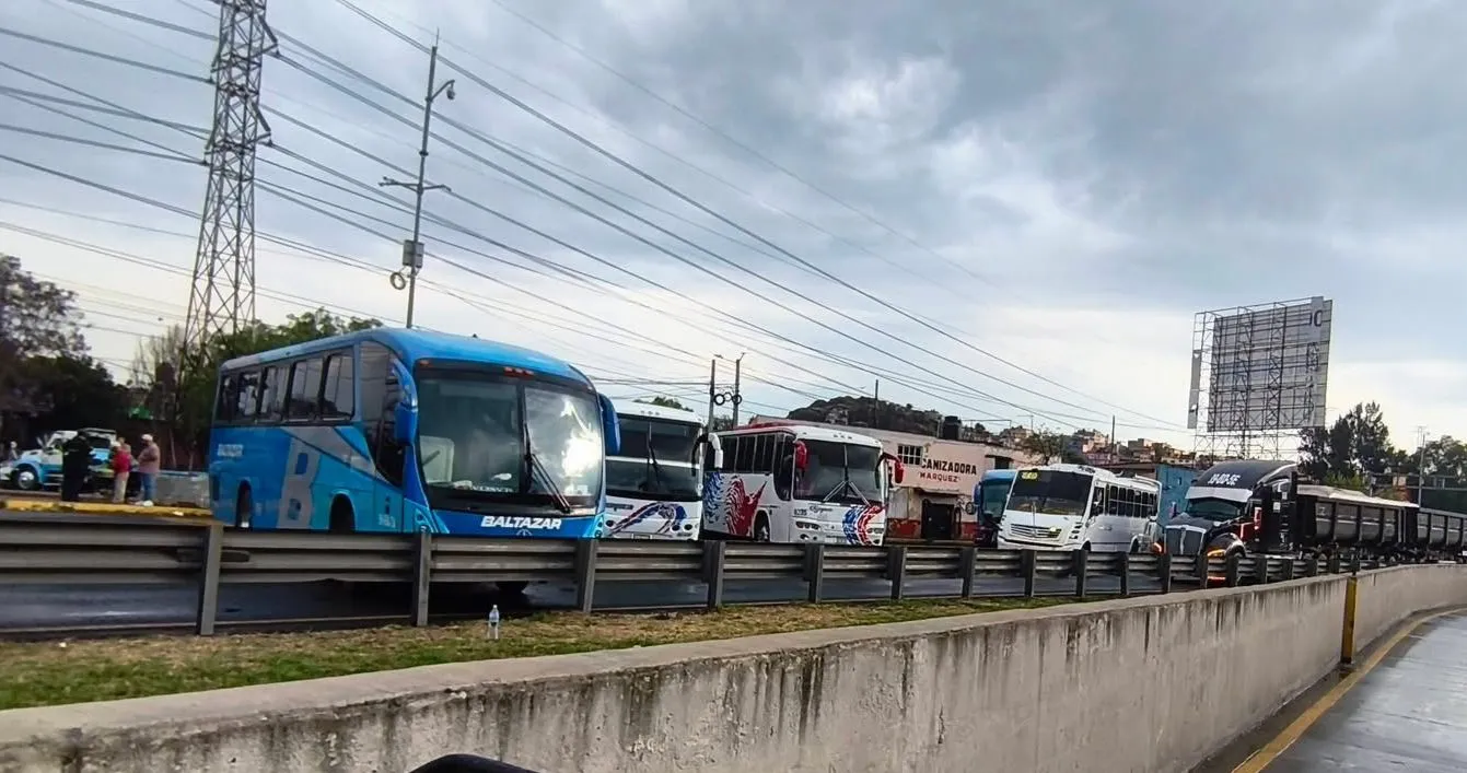 Caos en la México-Pachuca: protesta de transportistas desata tráfico intenso